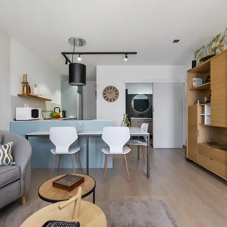 Casa Rosas - By Wehost * سانتا كروز