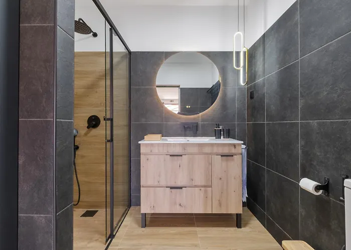 Casa Rosas - By Wehost